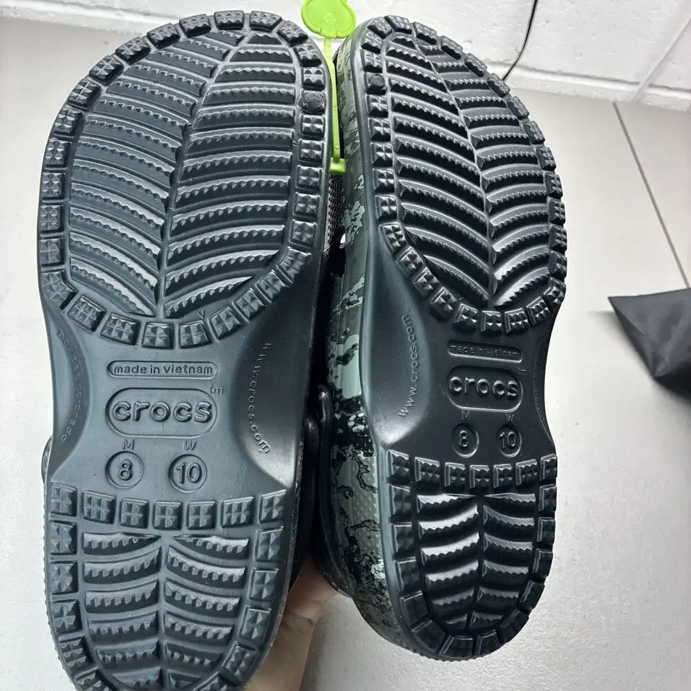 Crocs Classic Veil Camo Black Tac Unisex NEW Size 8 Men’s Or 10 Women’s